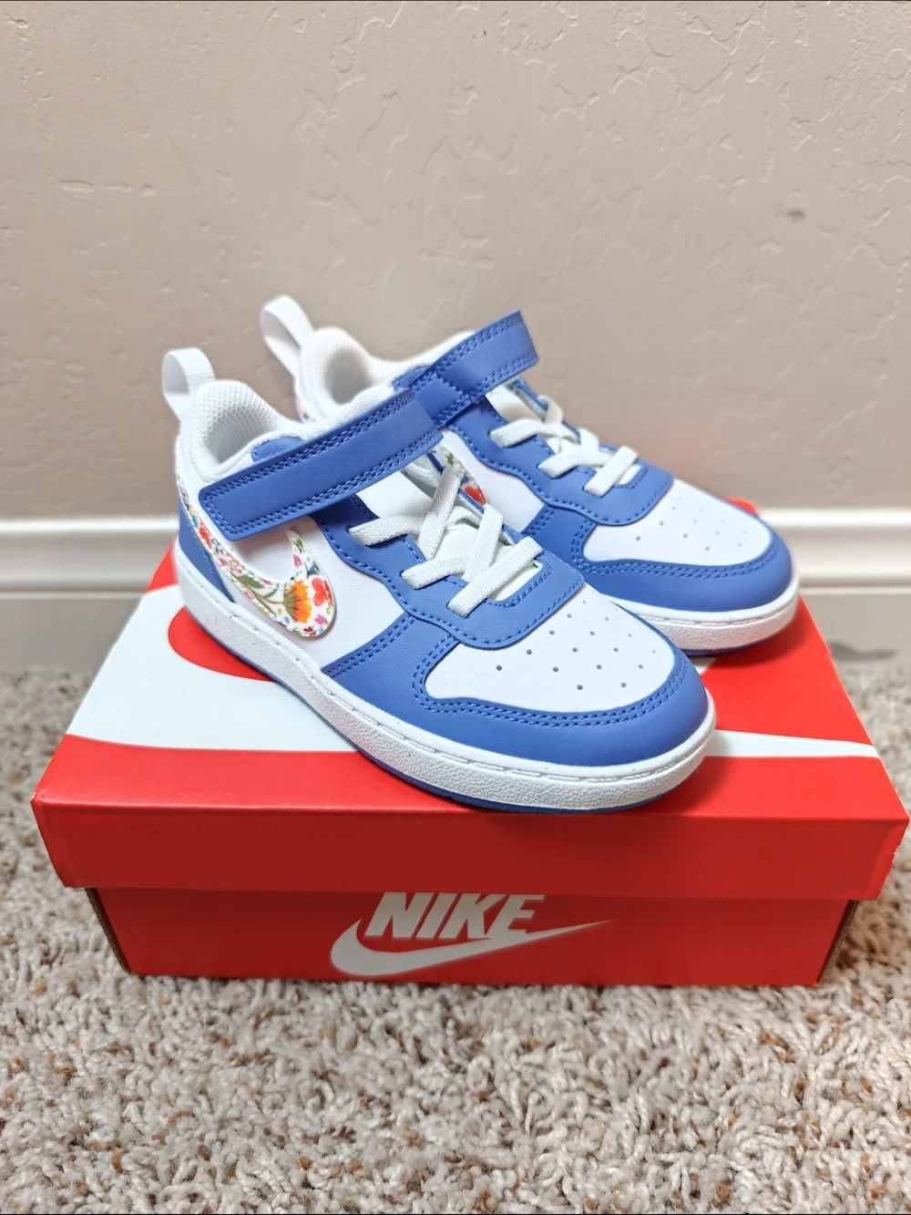 Nike White & Light Purple W/ Floral Swoosh Kids Sneakers Court Borough Low FL